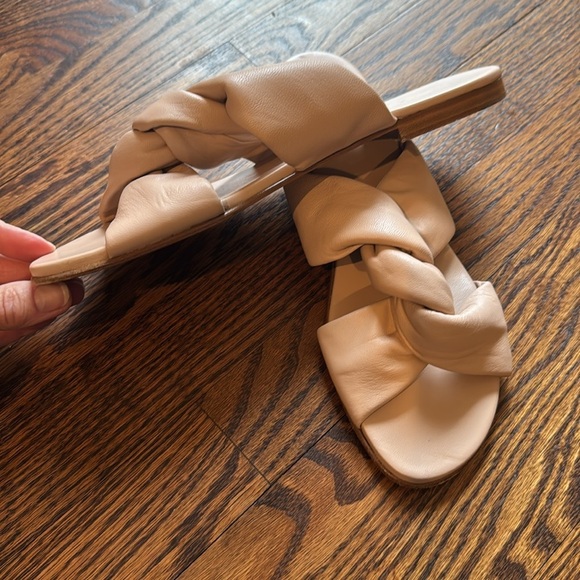 M. Gemi Natalia sand leather twisted strap slide sandals. Size 40 1/2 (9 1/2). - Picture 3 of 7